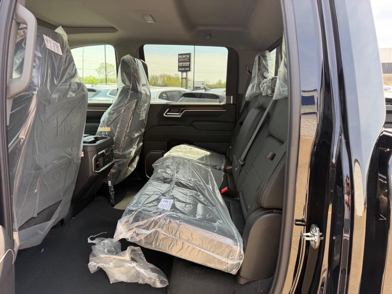 GMC Sierra 2500HD Vehicle Full-screen Gallery Image 7