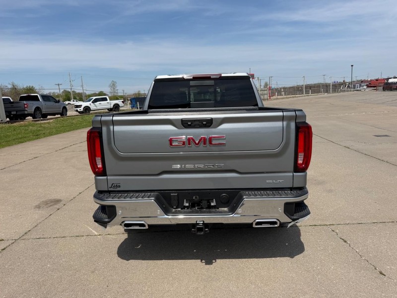 GMC Sierra 1500 Vehicle Full-screen Gallery Image 4