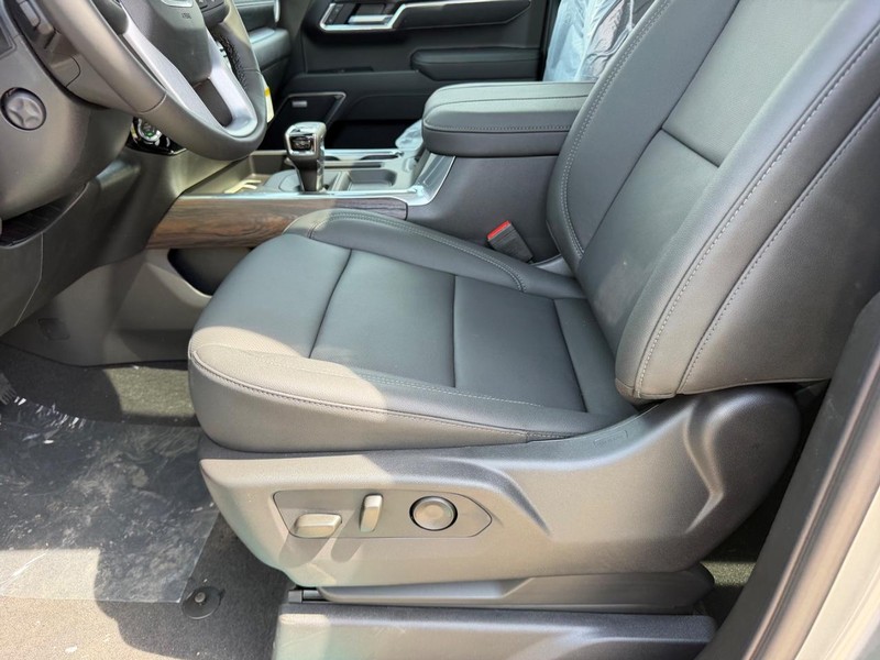 GMC Sierra 1500 Vehicle Full-screen Gallery Image 20