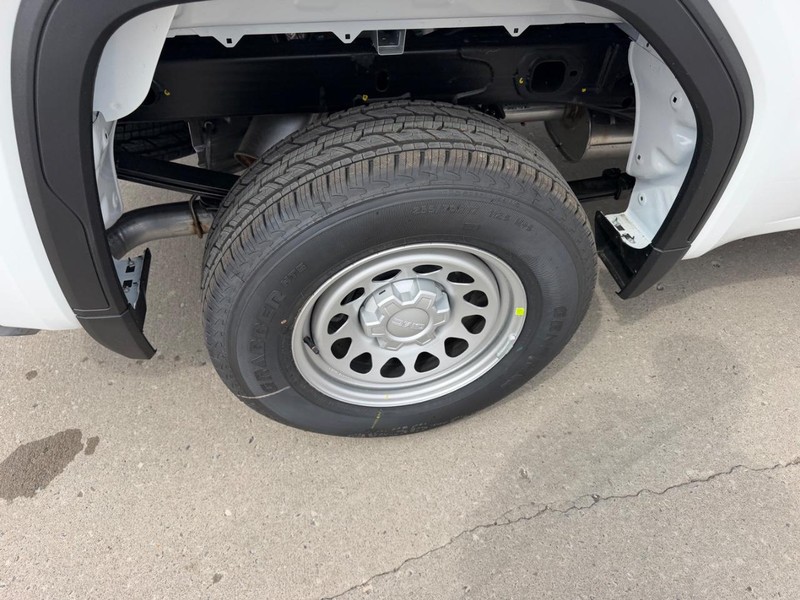 GMC Sierra 1500 Vehicle Full-screen Gallery Image 6