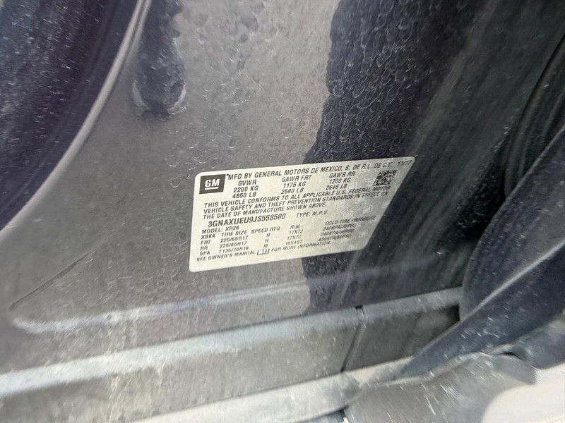 Chevrolet Equinox Vehicle Full-screen Gallery Image 20