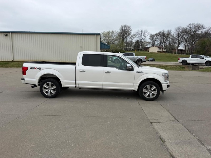 Ford F-150 Vehicle Full-screen Gallery Image 2