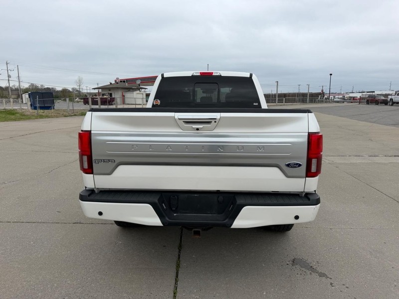 Ford F-150 Vehicle Full-screen Gallery Image 4