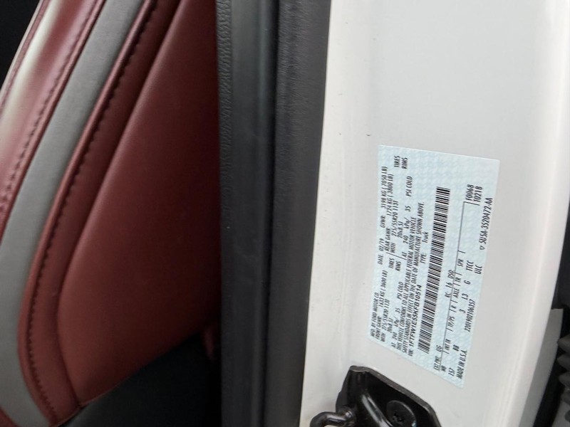 Ford F-150 Vehicle Full-screen Gallery Image 22