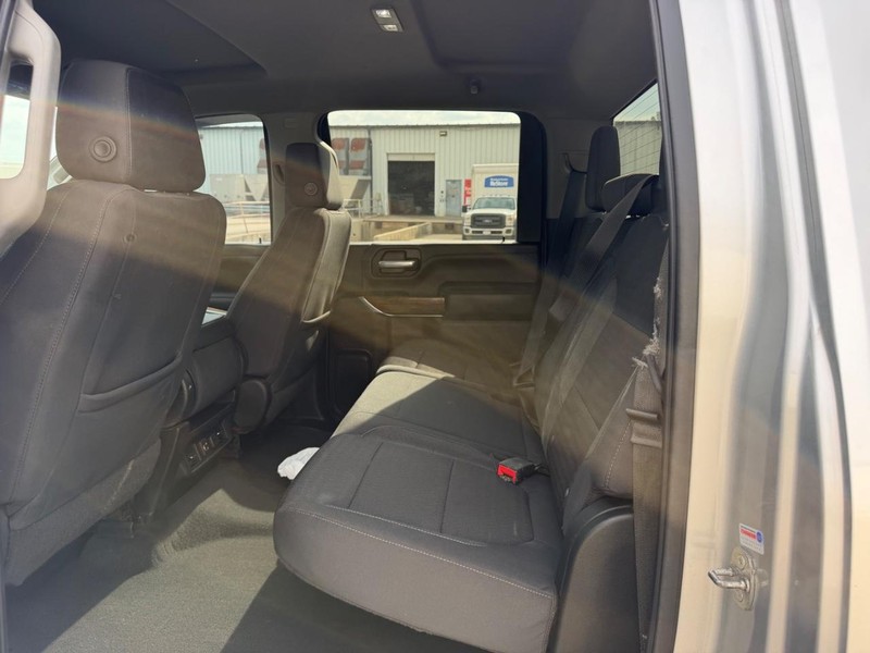 GMC Sierra 2500HD Vehicle Full-screen Gallery Image 7