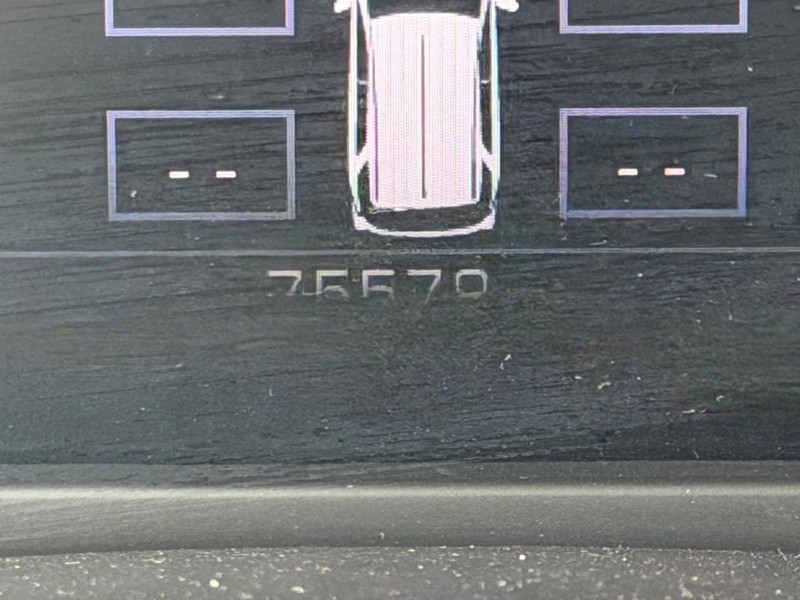 Chevrolet Tahoe Vehicle Full-screen Gallery Image 18