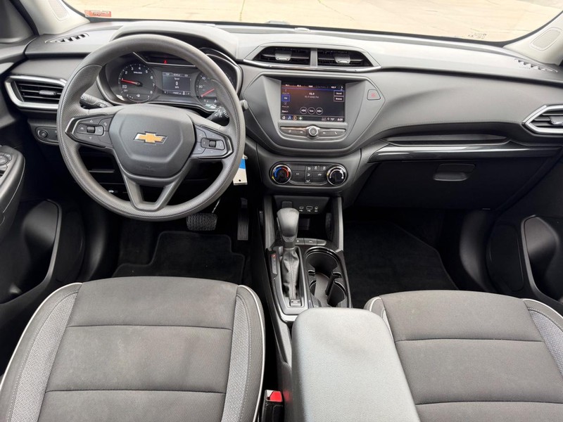 Chevrolet TrailBlazer Vehicle Full-screen Gallery Image 8