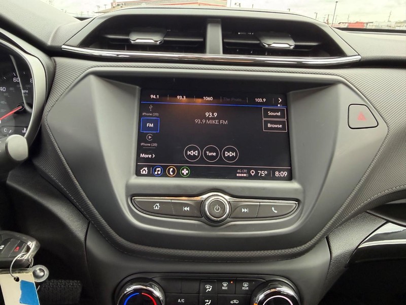 Chevrolet TrailBlazer Vehicle Full-screen Gallery Image 12