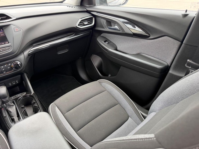 Chevrolet TrailBlazer Vehicle Full-screen Gallery Image 15