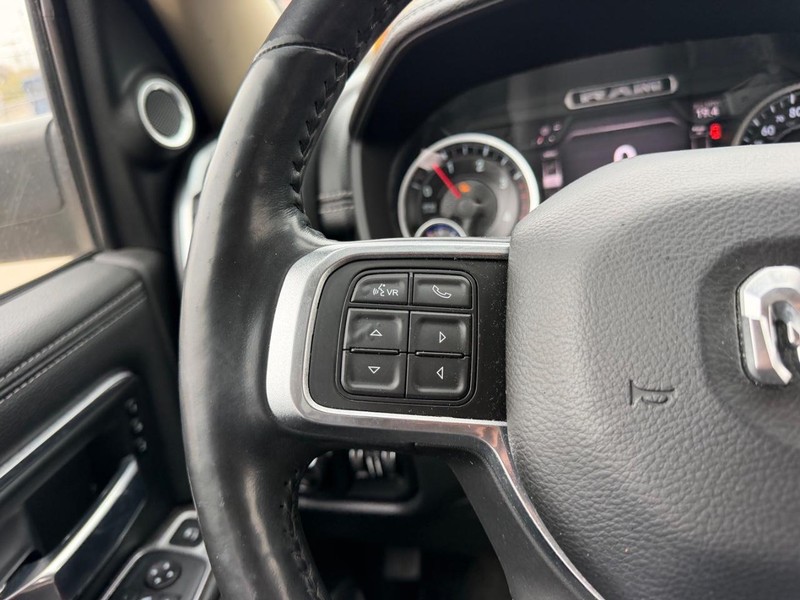 Ram 2500 Vehicle Full-screen Gallery Image 10