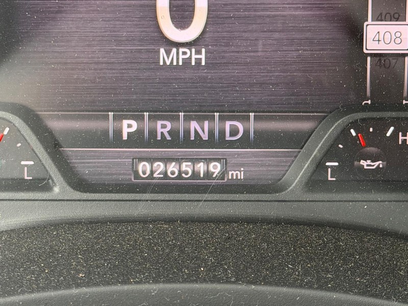 Ram 2500 Vehicle Full-screen Gallery Image 18