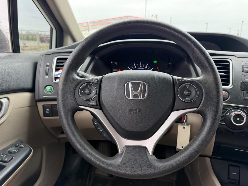 Honda Civic Sedan Vehicle Full-screen Gallery Image 6