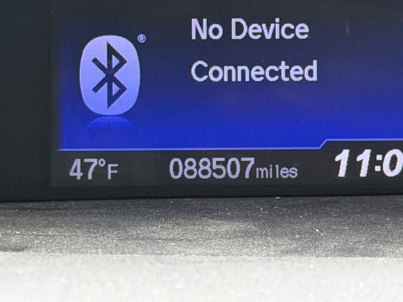 Honda Civic Sedan Vehicle Full-screen Gallery Image 13