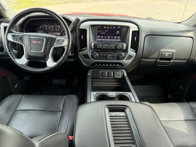 GMC Sierra 2500HD Vehicle Full-screen Gallery Image 8