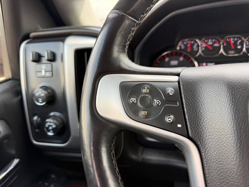 GMC Sierra 2500HD Vehicle Full-screen Gallery Image 10