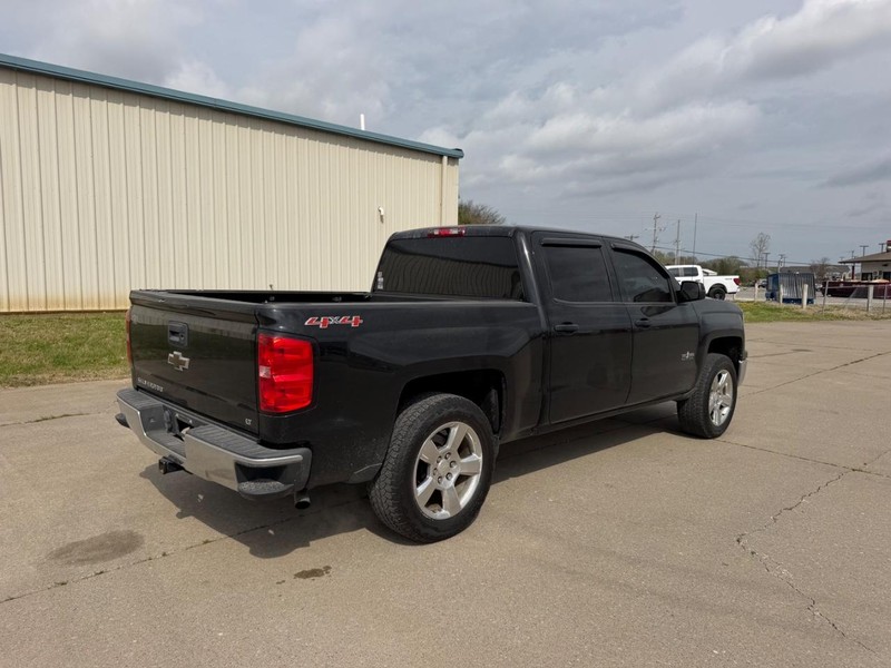 Chevrolet Silverado 1500 Vehicle Full-screen Gallery Image 3