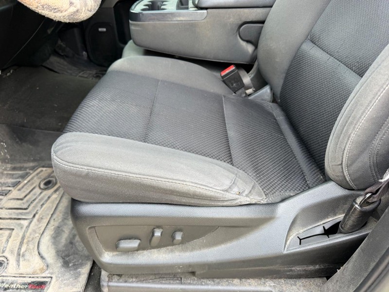 Chevrolet Silverado 1500 Vehicle Full-screen Gallery Image 16