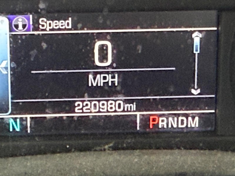 Chevrolet Silverado 1500 Vehicle Full-screen Gallery Image 17