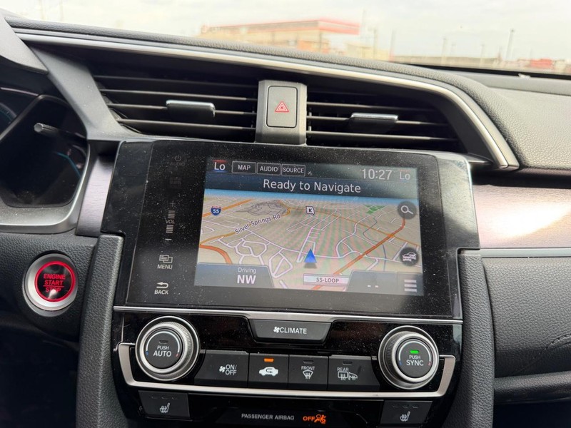 Honda Civic Sedan Vehicle Full-screen Gallery Image 12