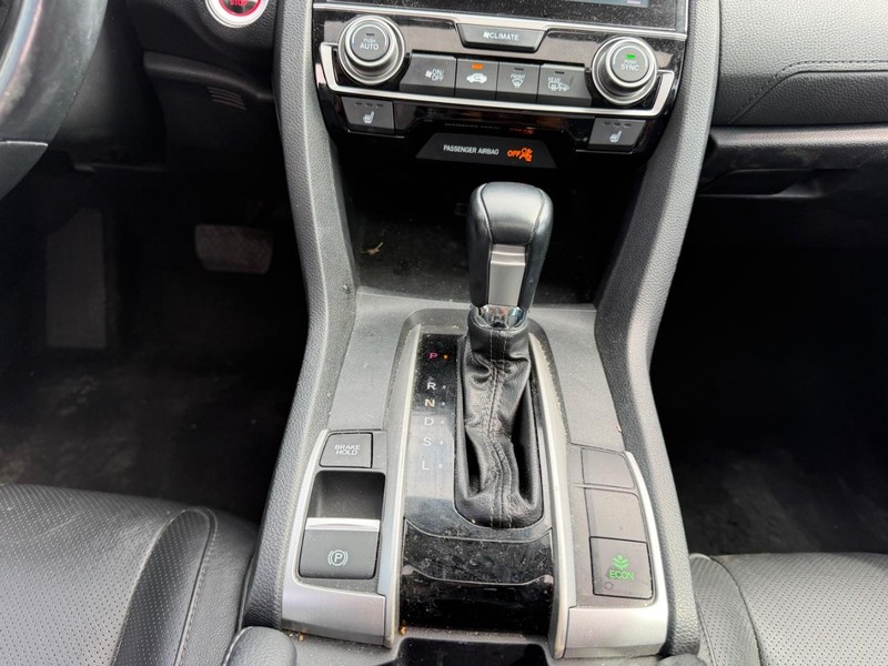 Honda Civic Sedan Vehicle Full-screen Gallery Image 14