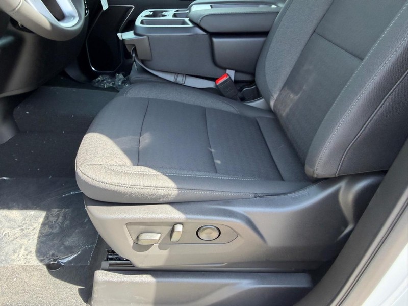 GMC Sierra 1500 Vehicle Full-screen Gallery Image 16