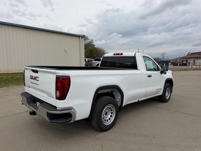 GMC Sierra 1500 Vehicle Full-screen Gallery Image 3