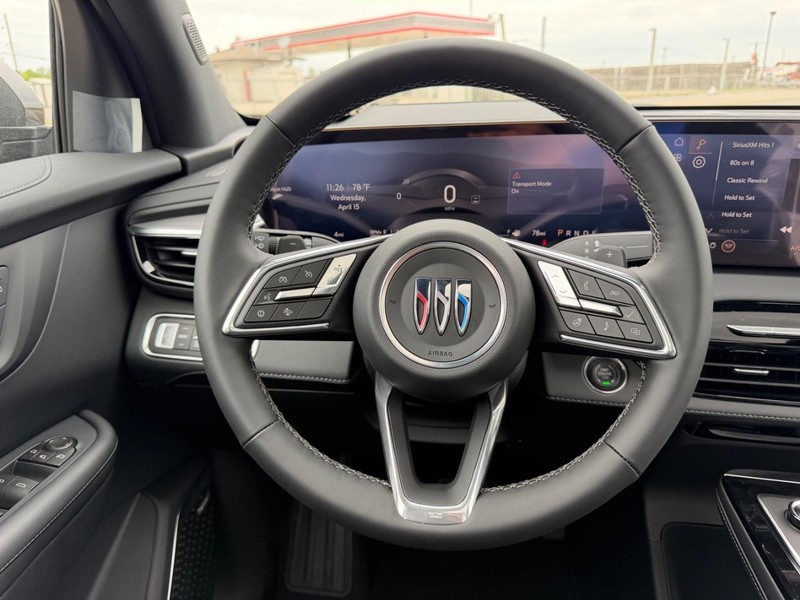 Buick Enclave Vehicle Full-screen Gallery Image 13