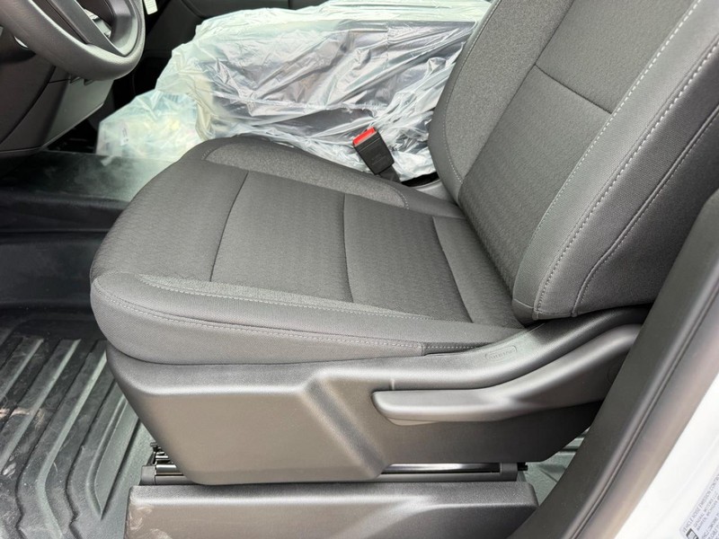 GMC Sierra 2500HD Vehicle Full-screen Gallery Image 14