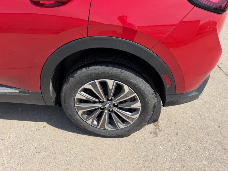 Buick Envision Vehicle Full-screen Gallery Image 6