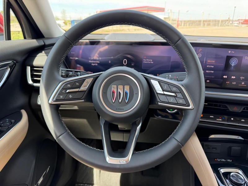 Buick Envision Vehicle Full-screen Gallery Image 9