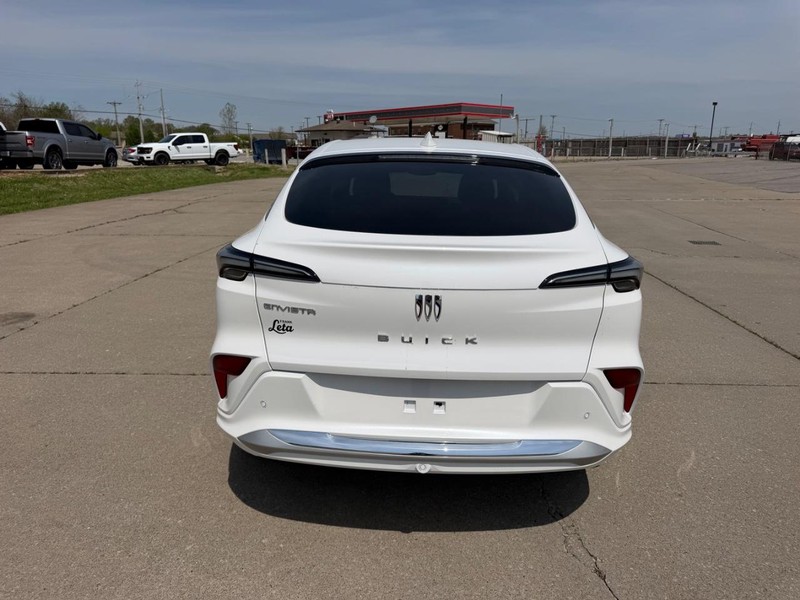 Buick Envista Vehicle Full-screen Gallery Image 4