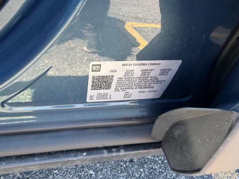 Buick Encore GX Vehicle Full-screen Gallery Image 20
