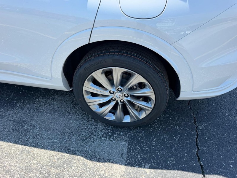 Buick Envista Vehicle Full-screen Gallery Image 7