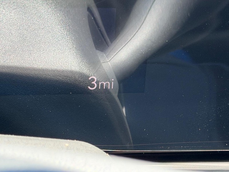 Buick Envista Vehicle Full-screen Gallery Image 19