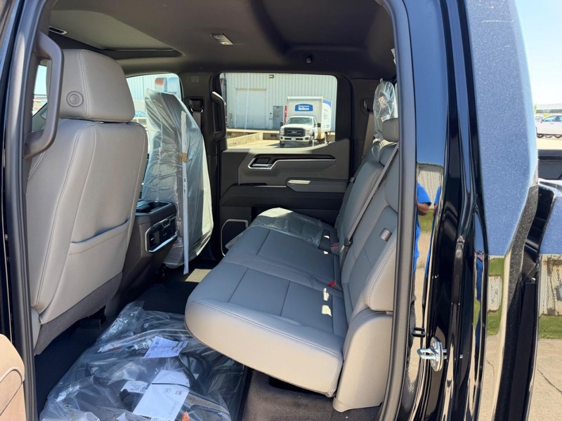 GMC Sierra 1500 Vehicle Full-screen Gallery Image 7