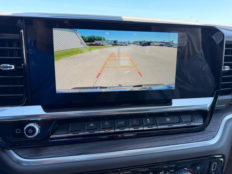 GMC Sierra 1500 Vehicle Full-screen Gallery Image 21