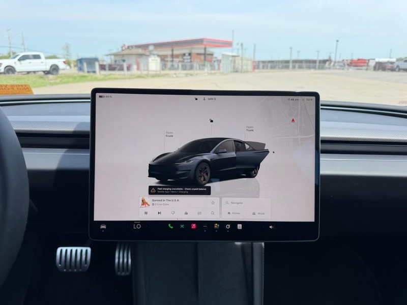 Tesla Model 3 Vehicle Full-screen Gallery Image 15
