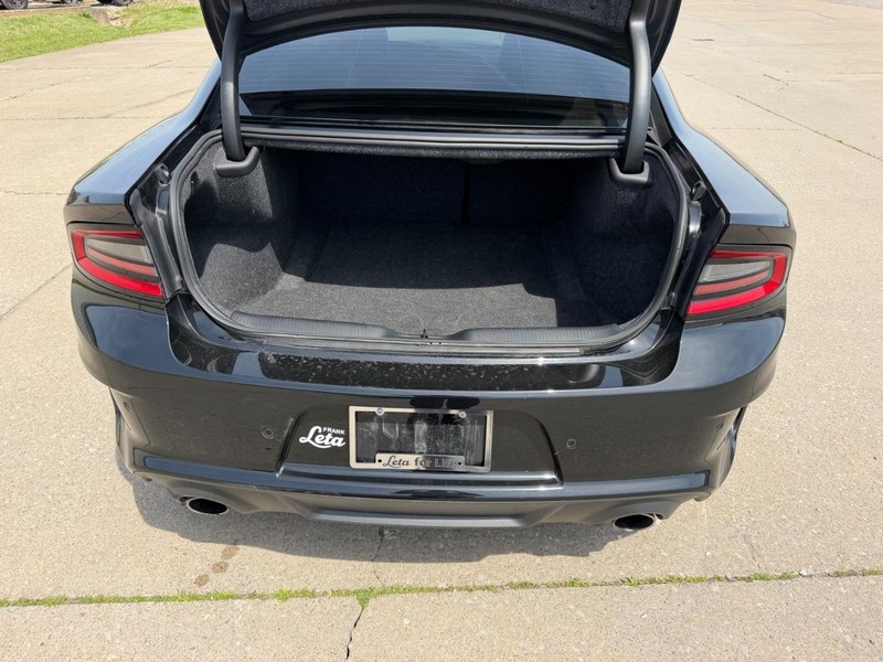 Dodge Charger Vehicle Full-screen Gallery Image 5