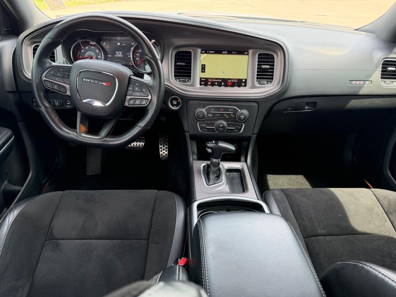 Dodge Charger Vehicle Full-screen Gallery Image 8