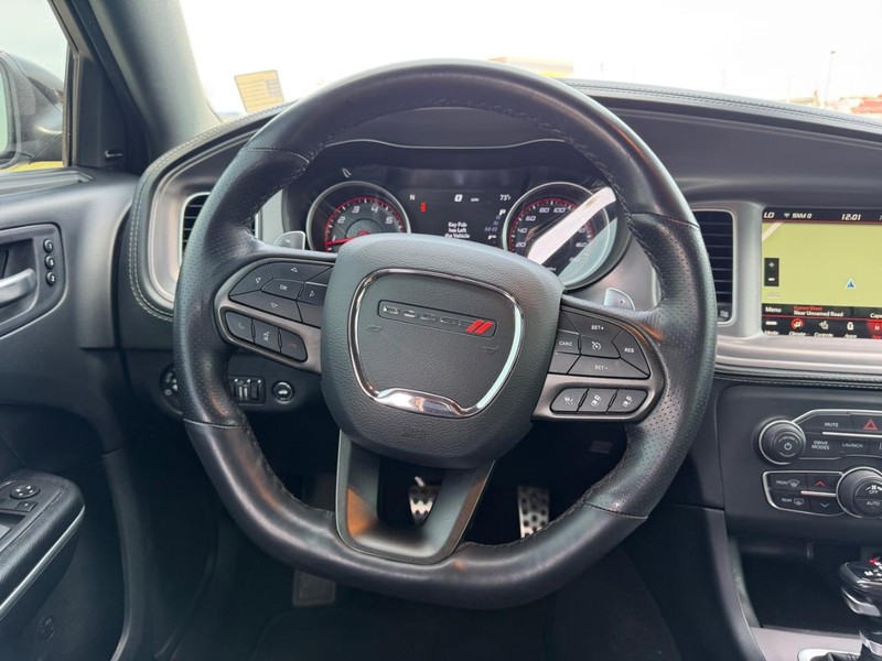 Dodge Charger Vehicle Full-screen Gallery Image 9