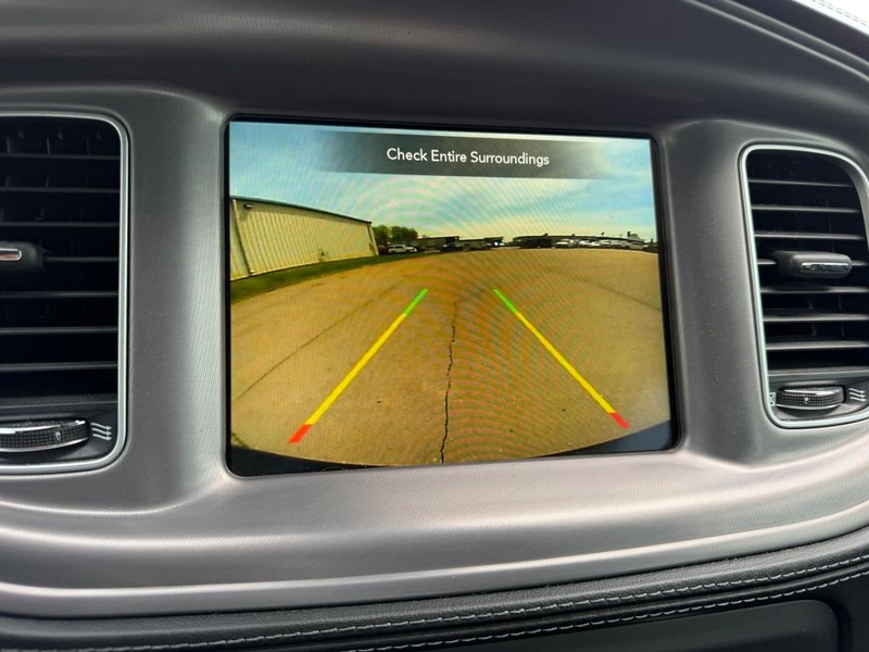 Dodge Charger Vehicle Full-screen Gallery Image 20