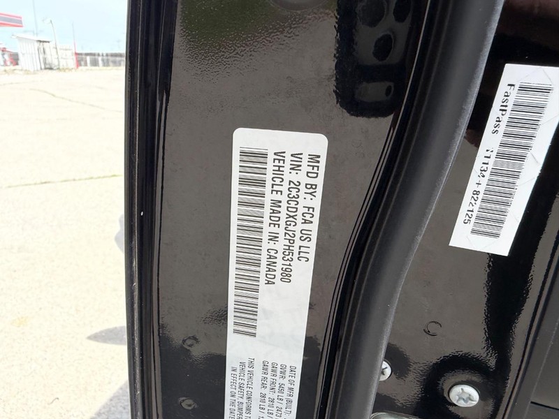 Dodge Charger Vehicle Full-screen Gallery Image 21