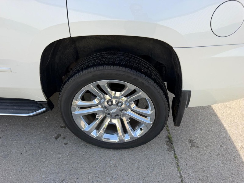 Chevrolet Tahoe Vehicle Full-screen Gallery Image 7