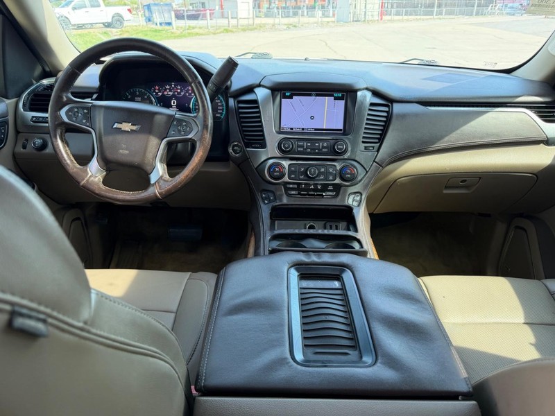 Chevrolet Tahoe Vehicle Full-screen Gallery Image 13