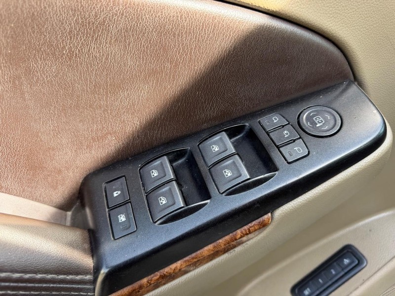 Chevrolet Tahoe Vehicle Full-screen Gallery Image 20