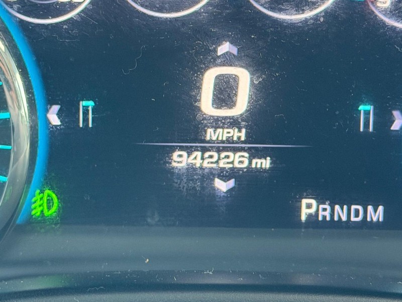 Chevrolet Tahoe Vehicle Full-screen Gallery Image 23