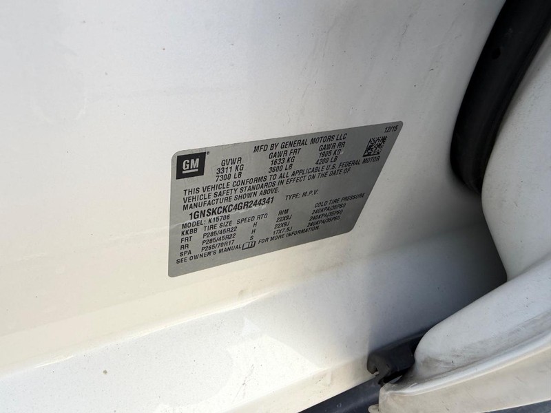 Chevrolet Tahoe Vehicle Full-screen Gallery Image 25