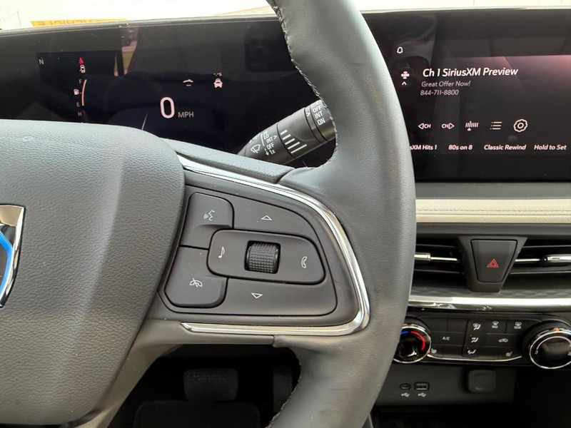 Buick Encore GX Vehicle Full-screen Gallery Image 13