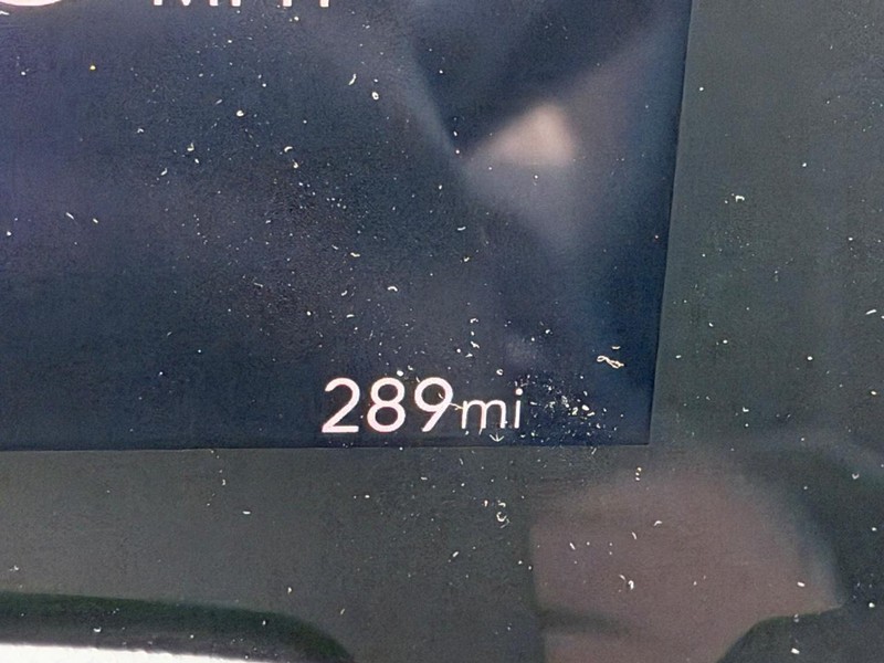 Buick Encore GX Vehicle Full-screen Gallery Image 20