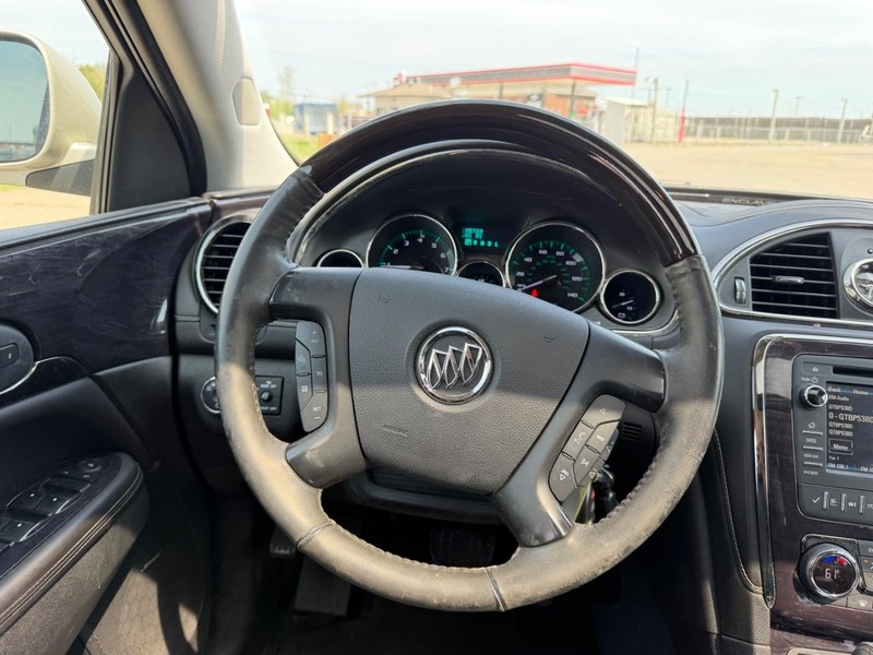 Buick Enclave Vehicle Full-screen Gallery Image 13